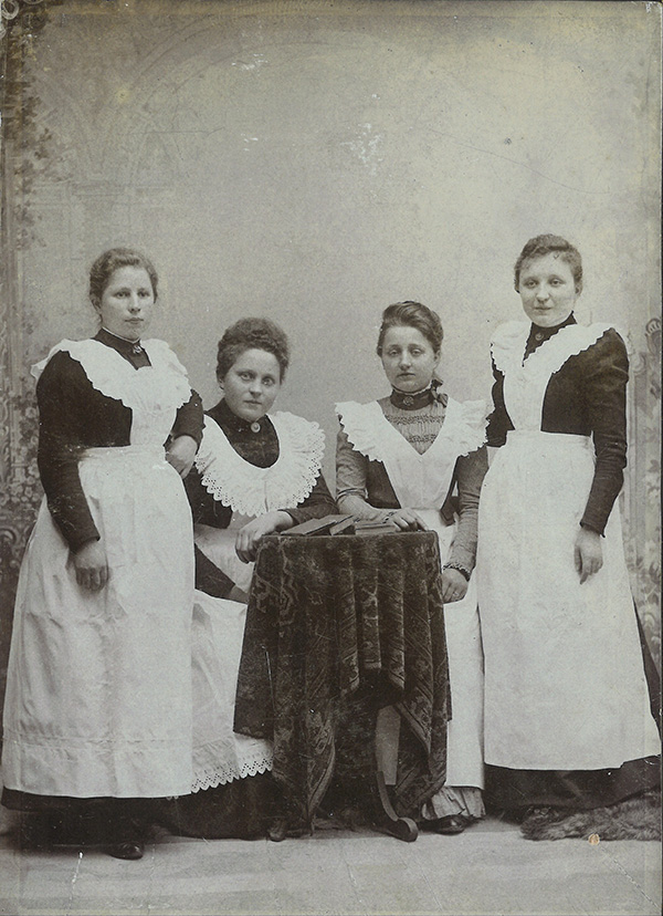Dienstmädchen in Leipzig um 1900