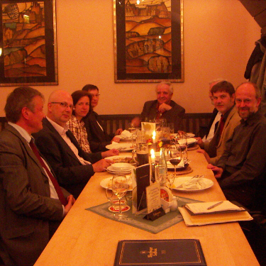 Leipziger Veranstaltungen, Vorstandssitzung im Restaurant „Thüringer Hof“, 22. 4. 2009, im Bild v. l. n. r.: Prof. Dr. Dr. Detlef Döring, Dr. Thomas Krzenck, Dr. Beate Berger, Dr. Klaus Sohl, Dr. Gerald Kolditz, Thomas Bertz, Foto: Doris Mundus